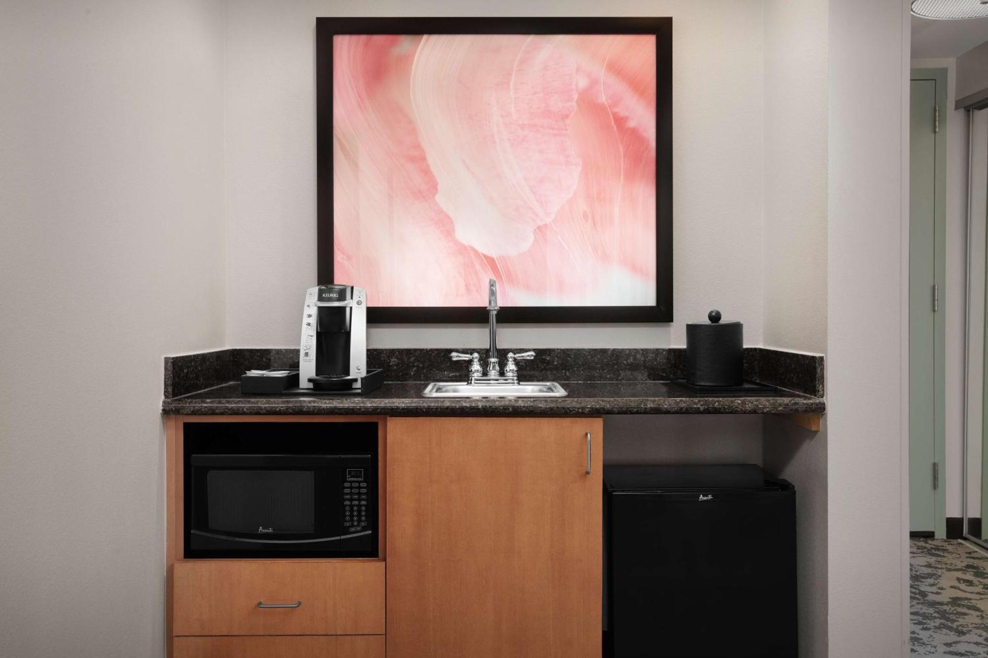 Hilton Garden Inn Columbia/Harbison Екстериор снимка