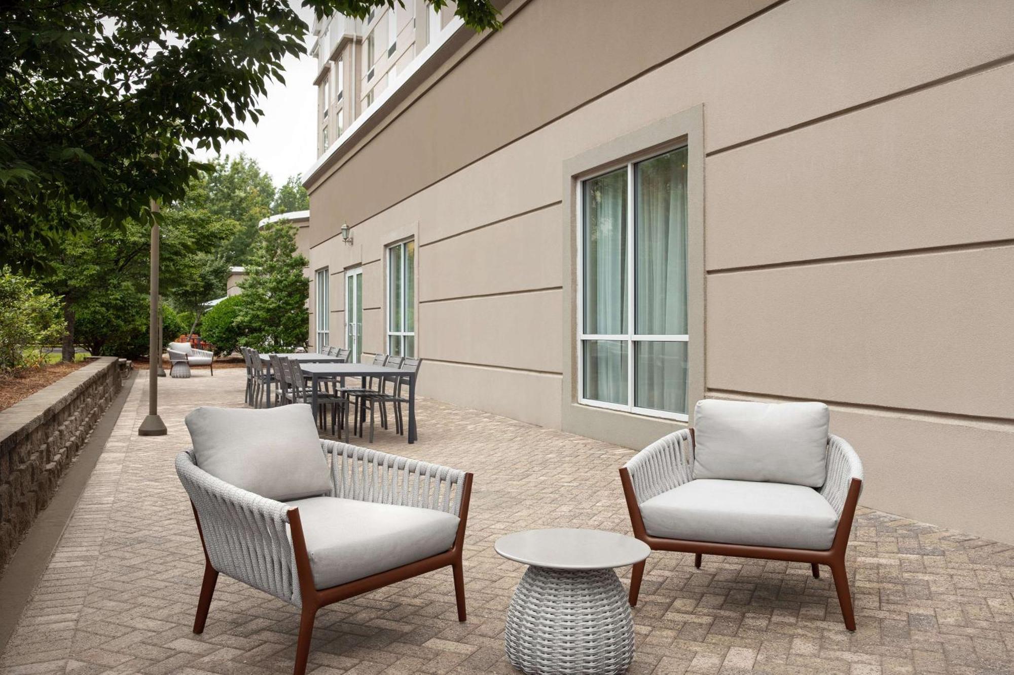 Hilton Garden Inn Columbia/Harbison Екстериор снимка